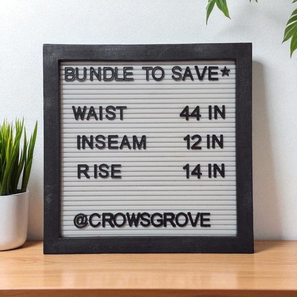 Levi's 469 Loose & Straight Fit Vintage Wash Purple Shorts Size 44 NWOT - Picture 2 of 10